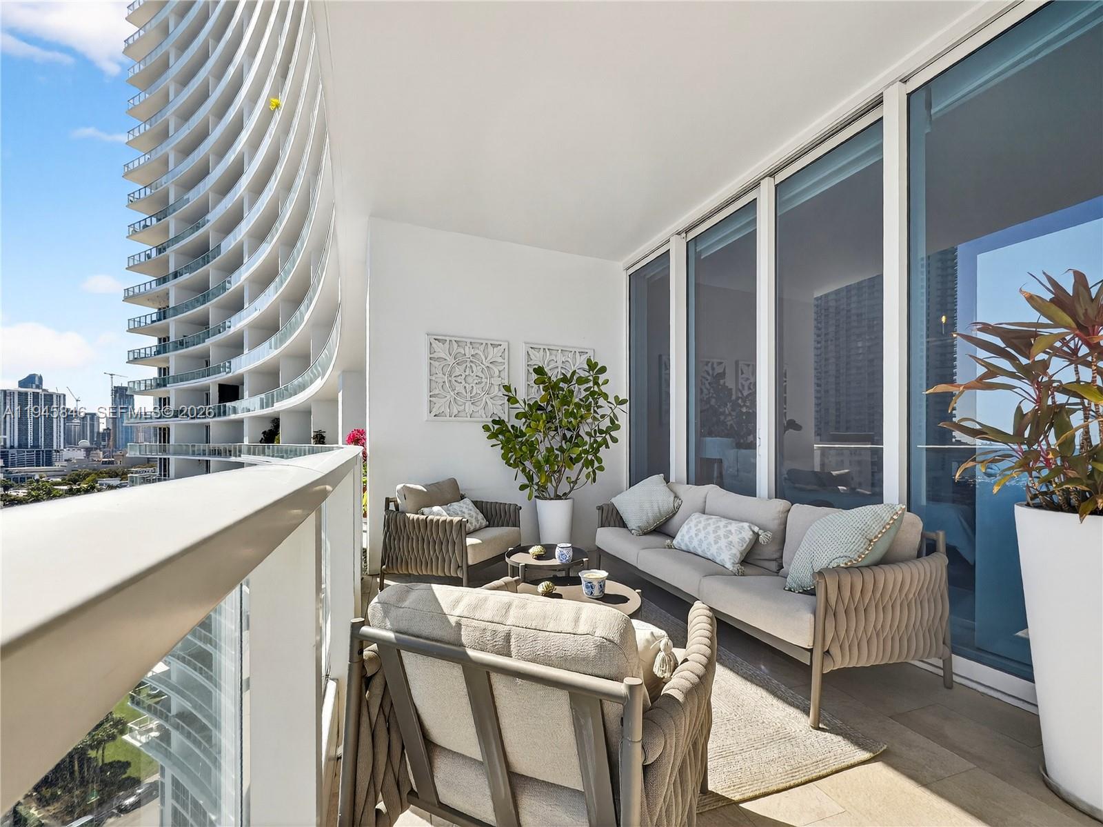 2020 N Bayshore Dr # 1603