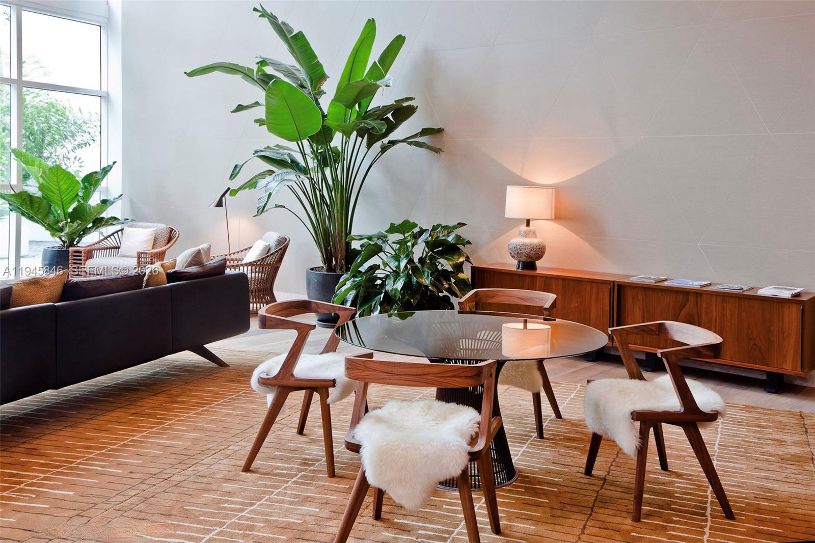 2020 N Bayshore Dr # 1603