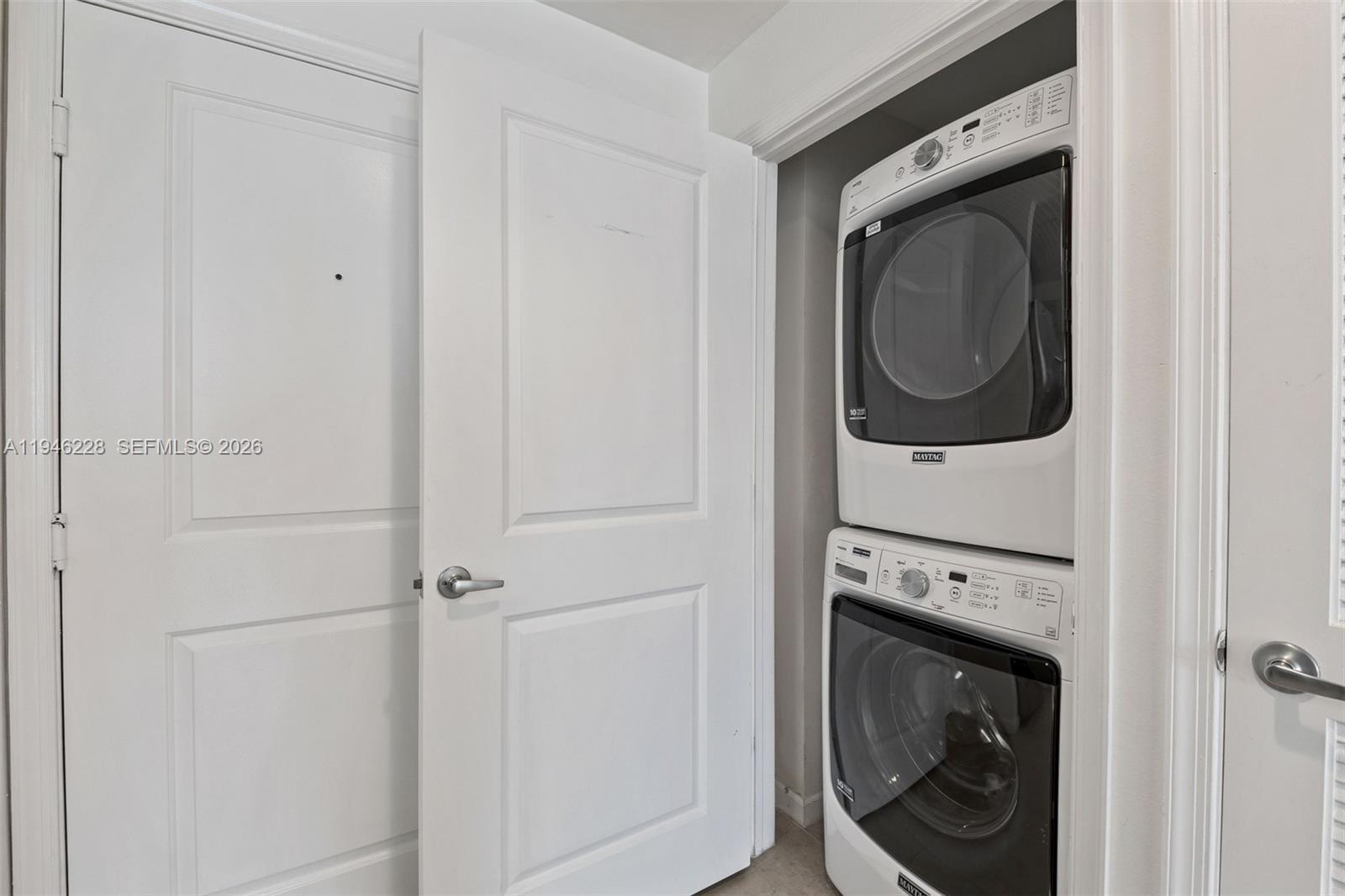 10 Aragon Ave # 1110