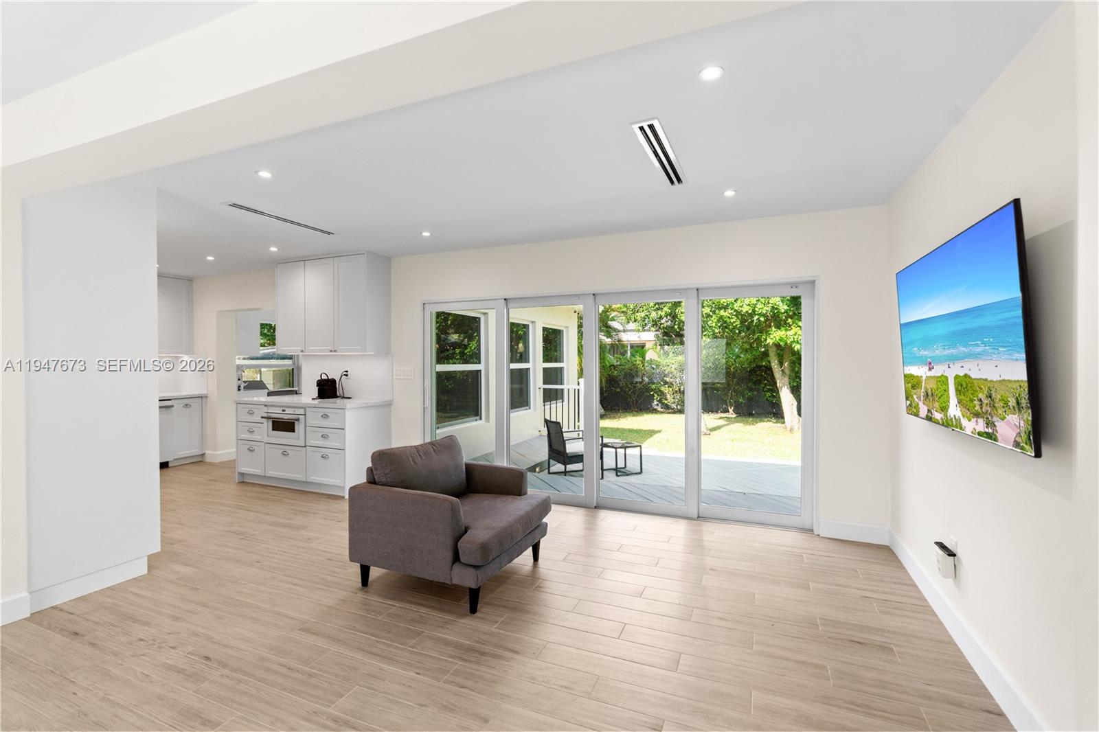 251 NE 44th St # 251