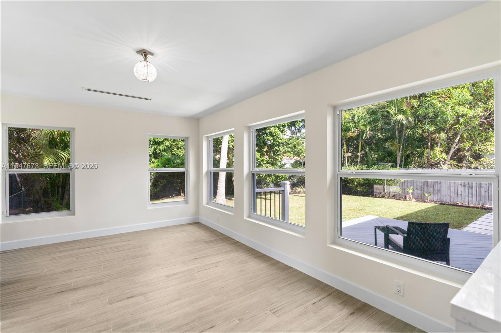 251 NE 44th St # 251