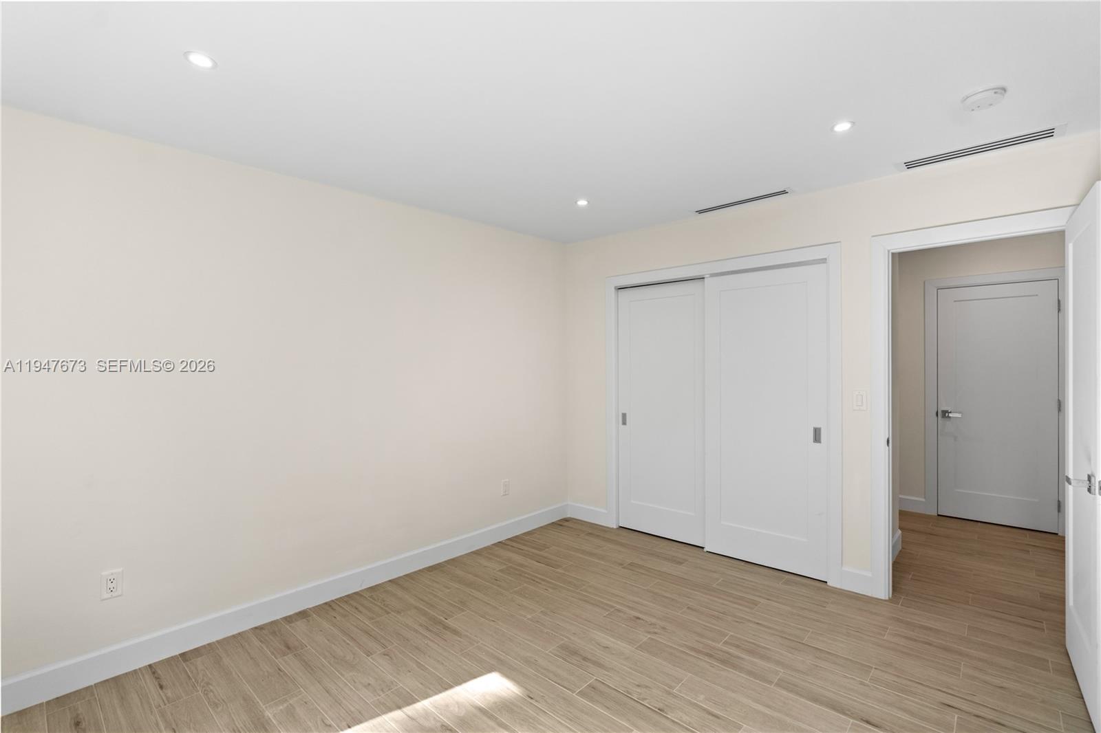 251 NE 44th St # 251