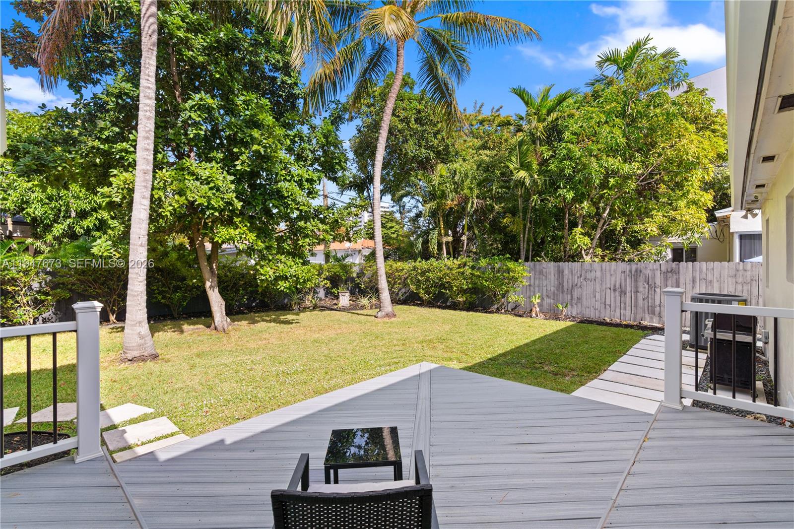 251 NE 44th St # 251