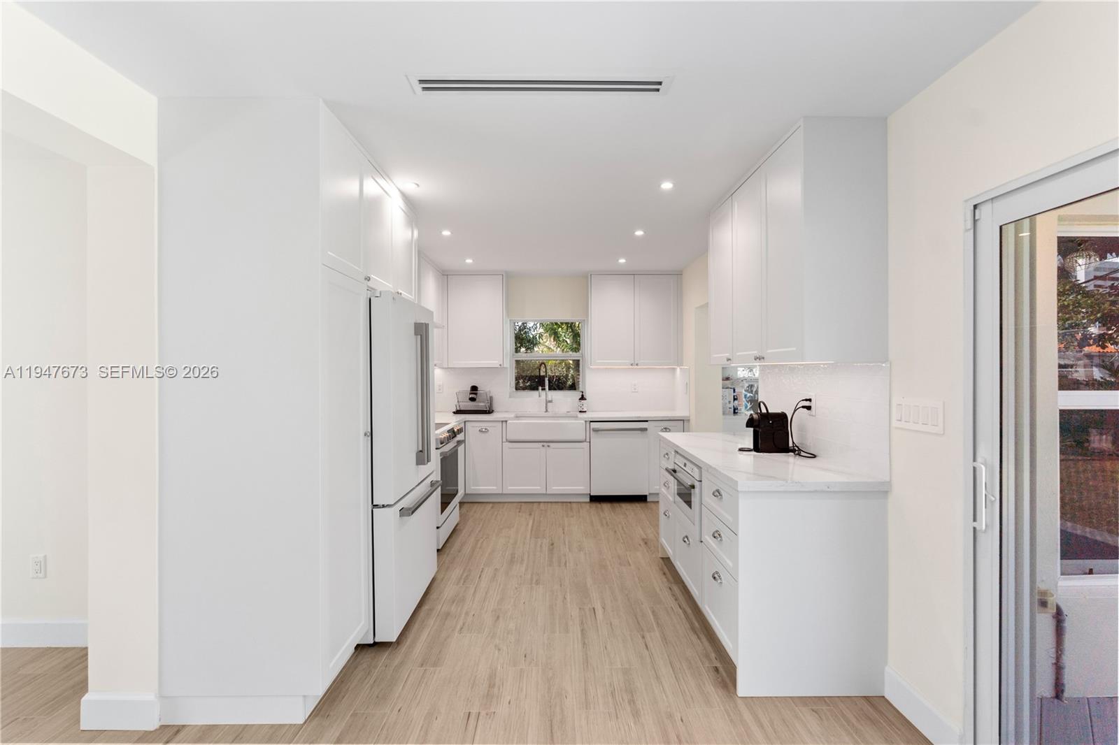 251 NE 44th St # 251