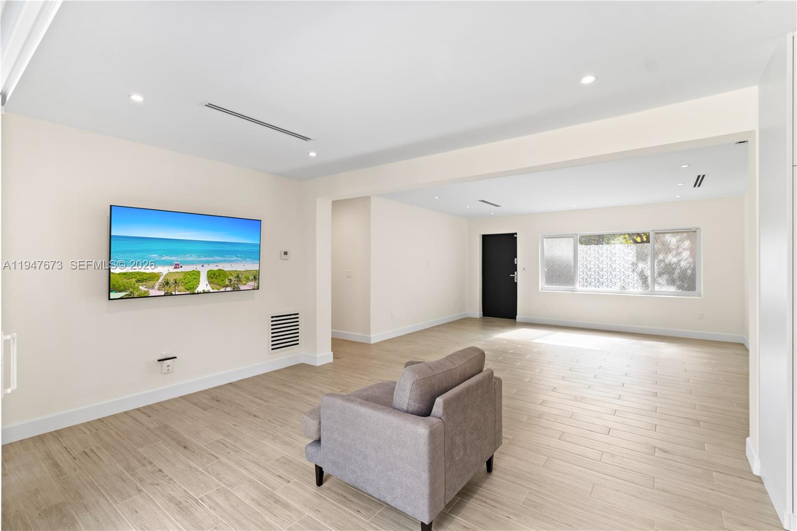 251 NE 44th St # 251