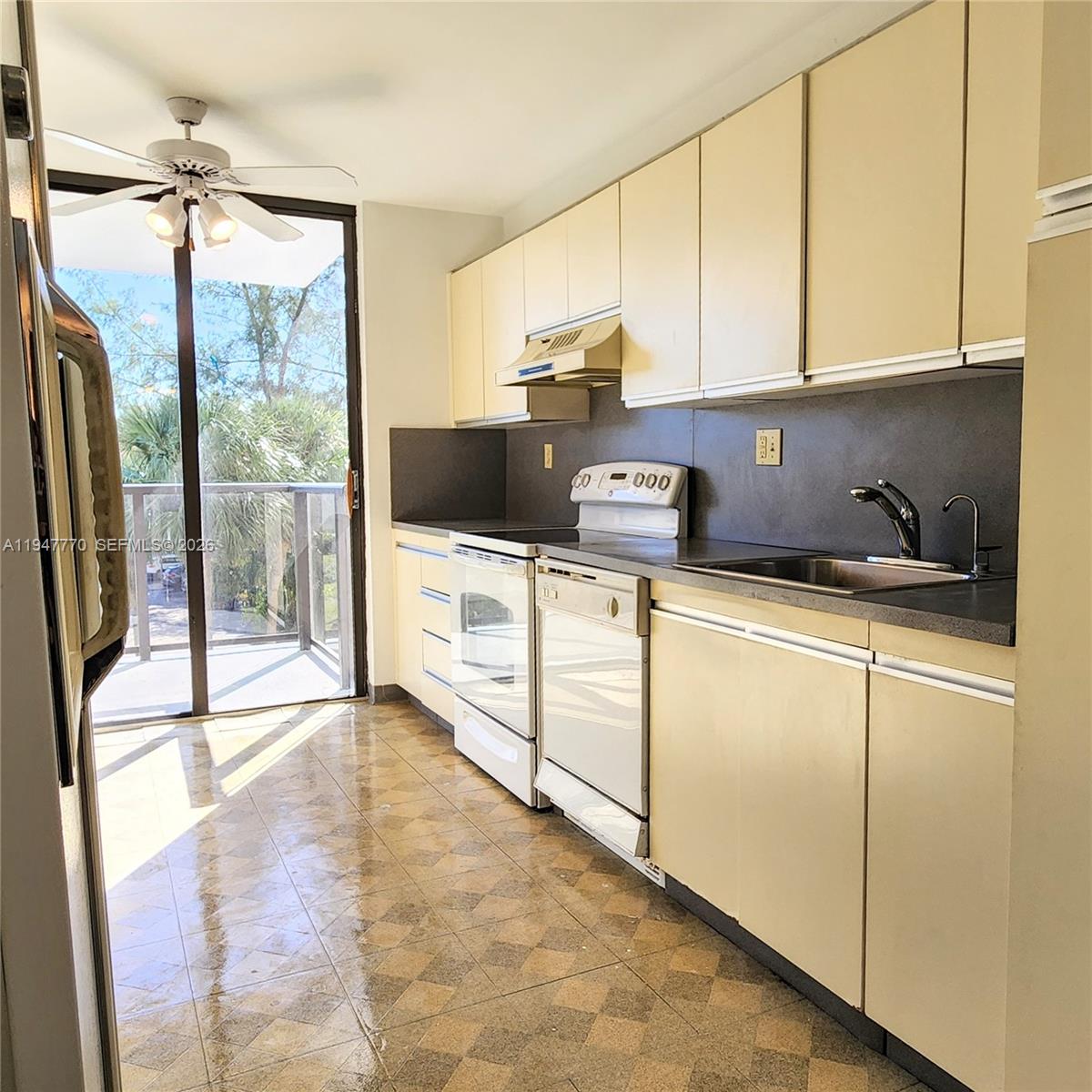 18151 NE 31st Ct # 301