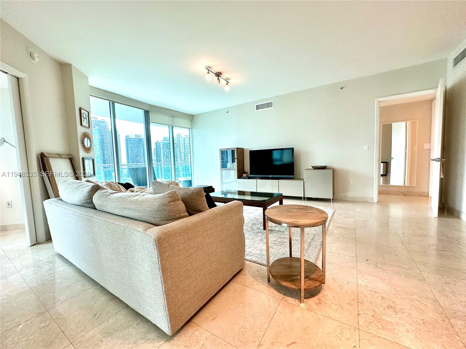350 S Miami Ave Unit: 3302