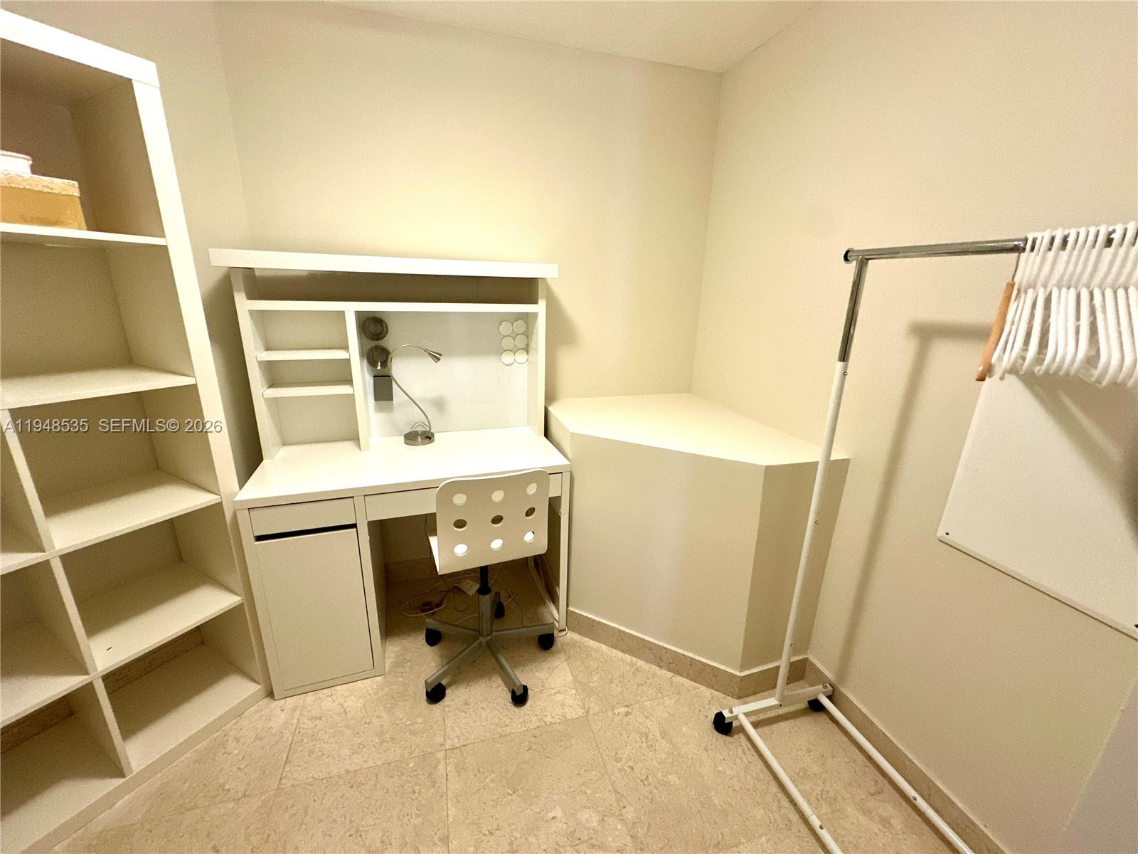 350 S Miami Ave Unit: 3302