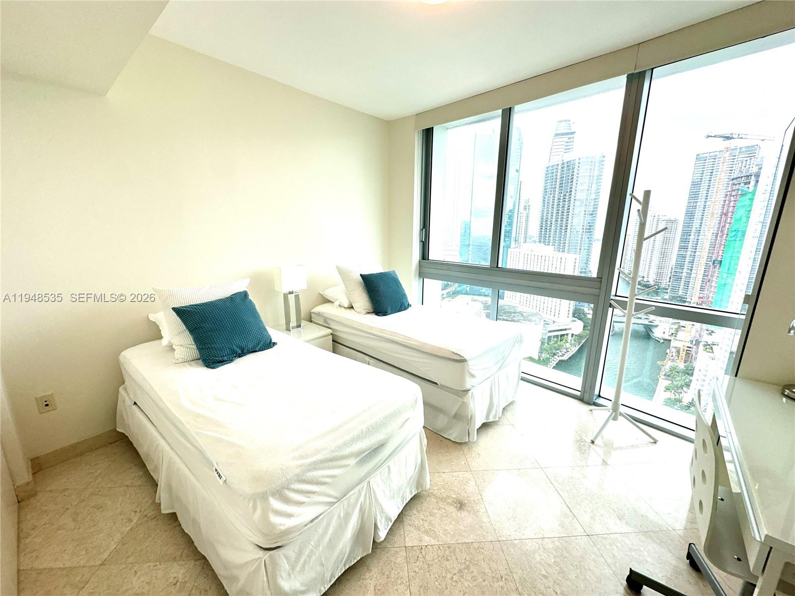 350 S Miami Ave Unit: 3302