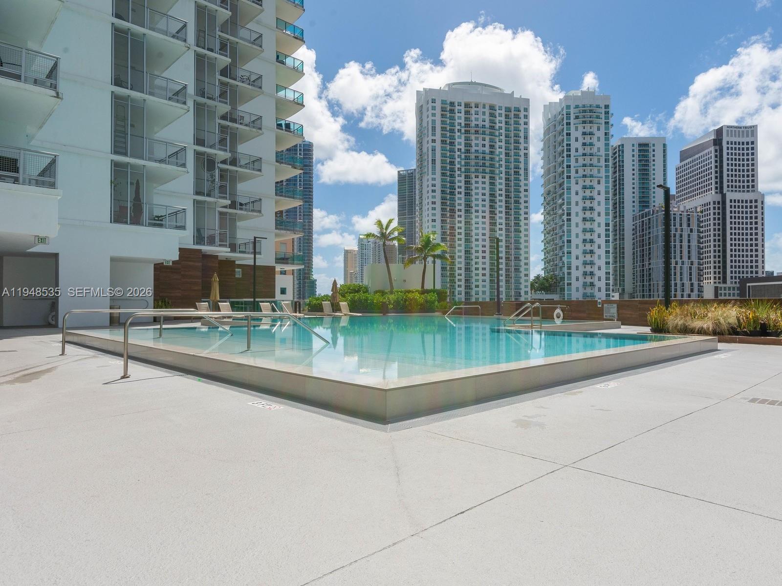 350 S Miami Ave Unit: 3302