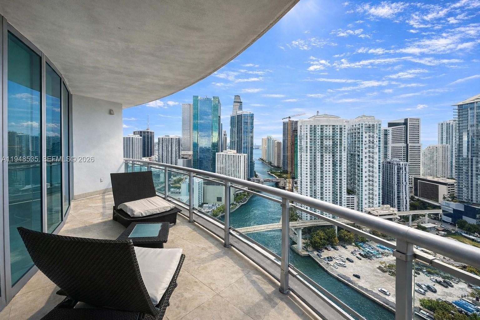 350 S Miami Ave Unit: 3302