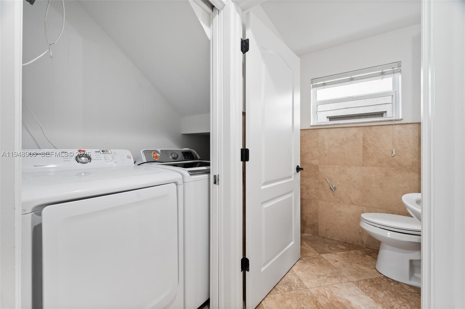 2922 Virginia St # 2922