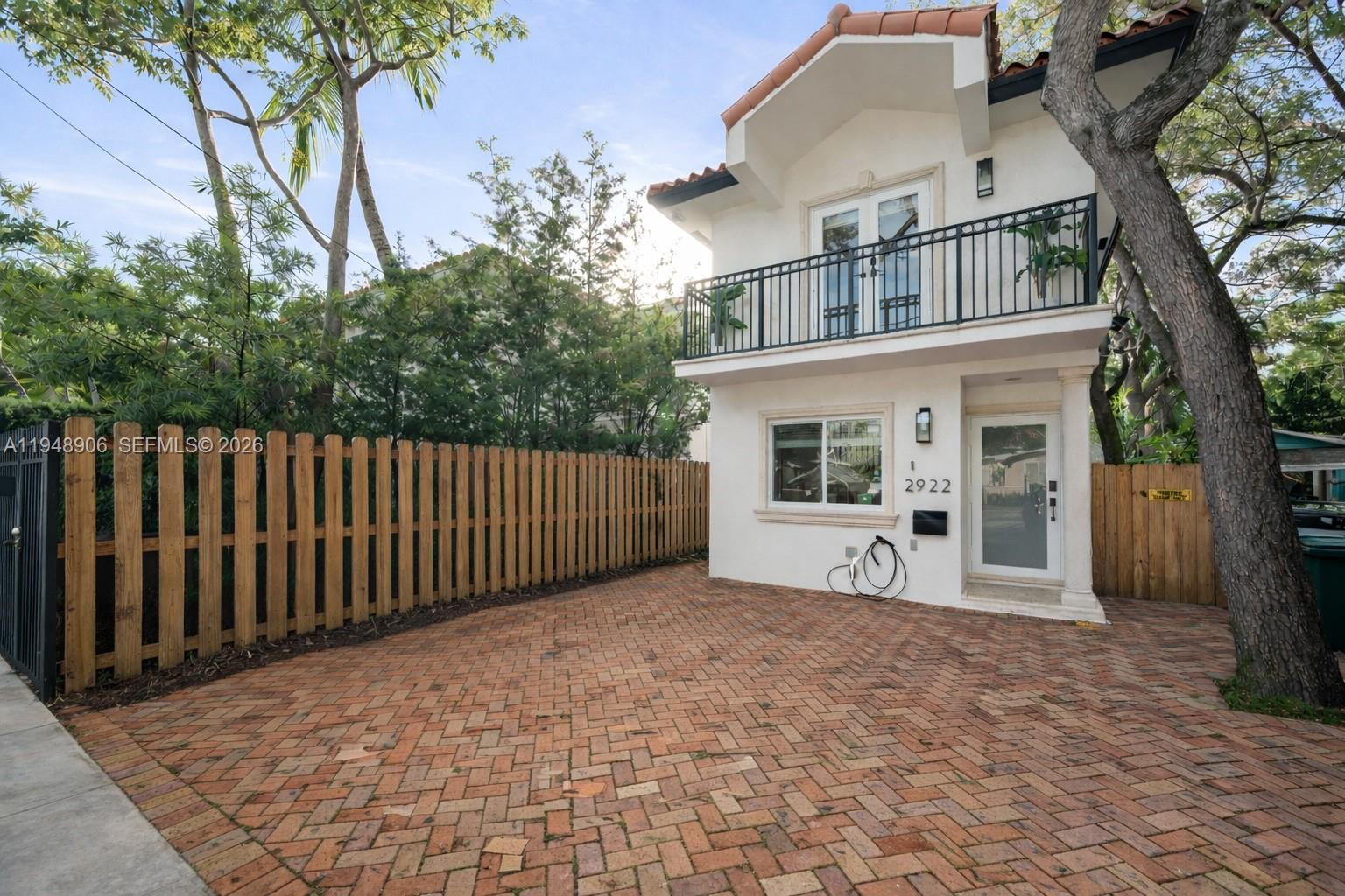 2922 Virginia St # 2922