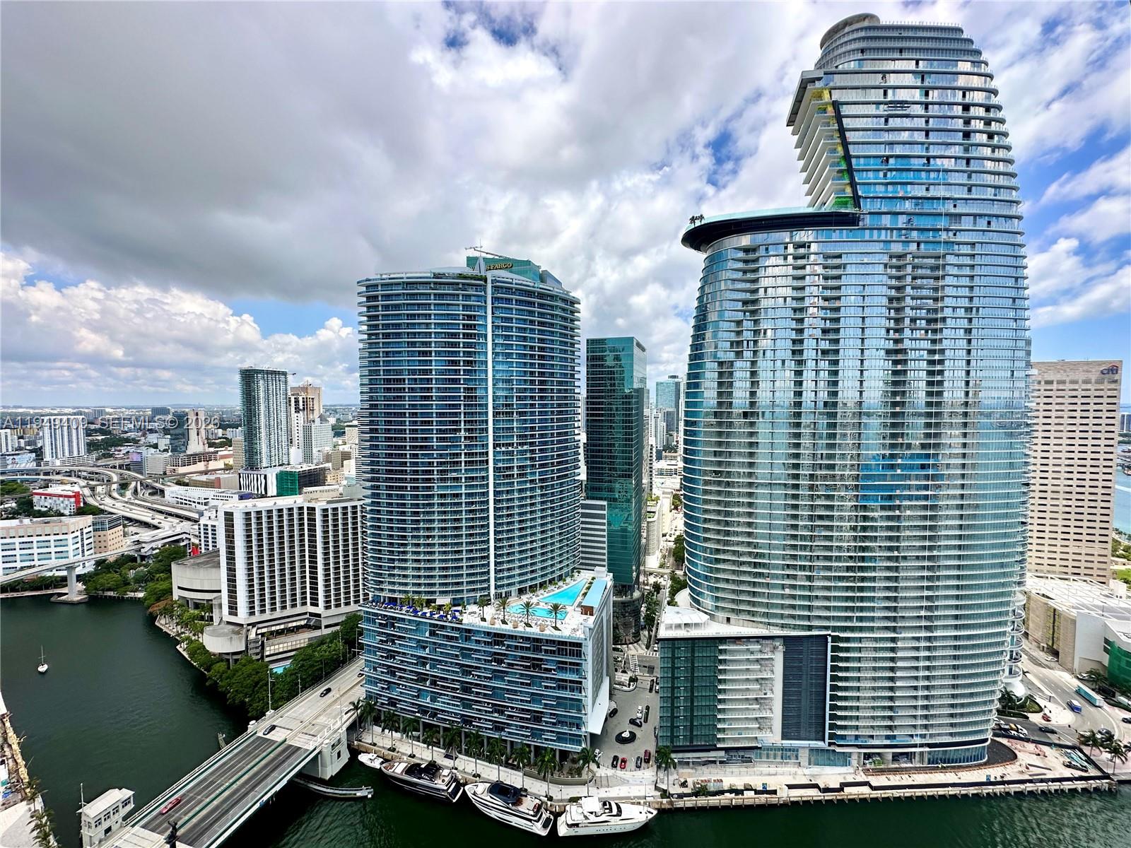 465 Brickell Ave # 4006