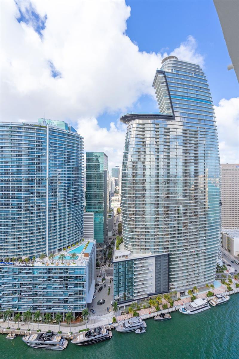 465 Brickell Ave # 4006