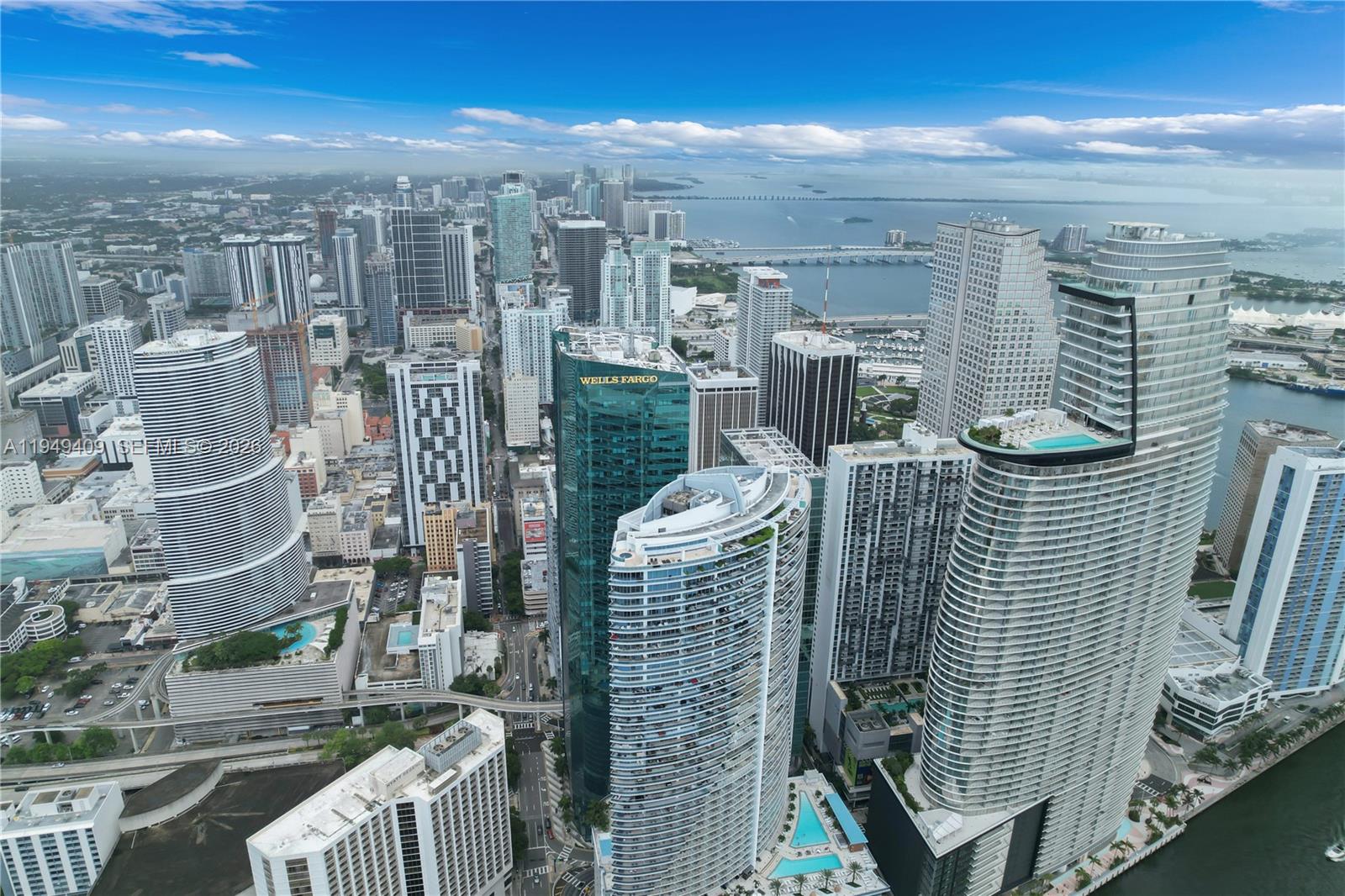 465 Brickell Ave # 4006