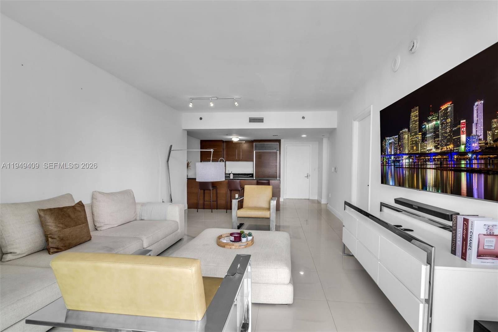 465 Brickell Ave # 4006
