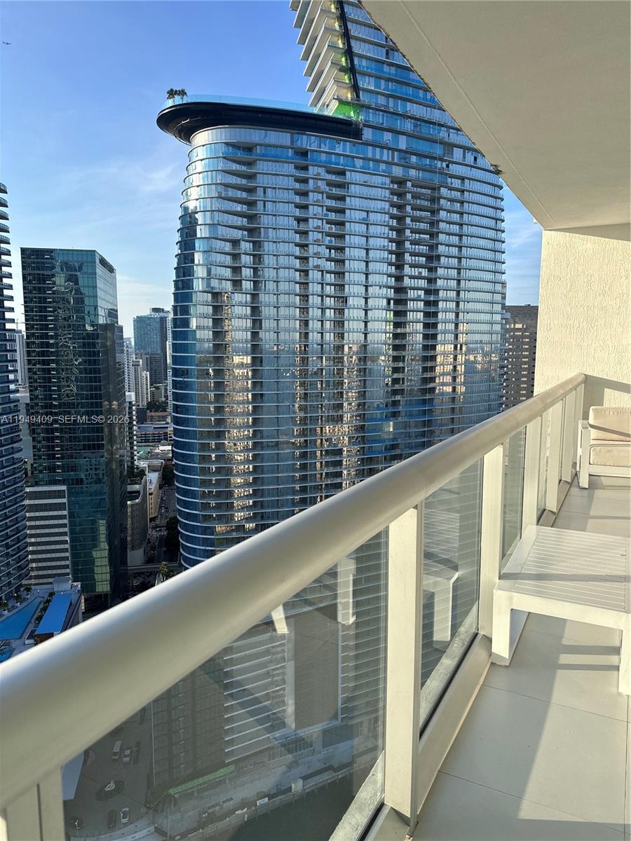 465 Brickell Ave # 4006