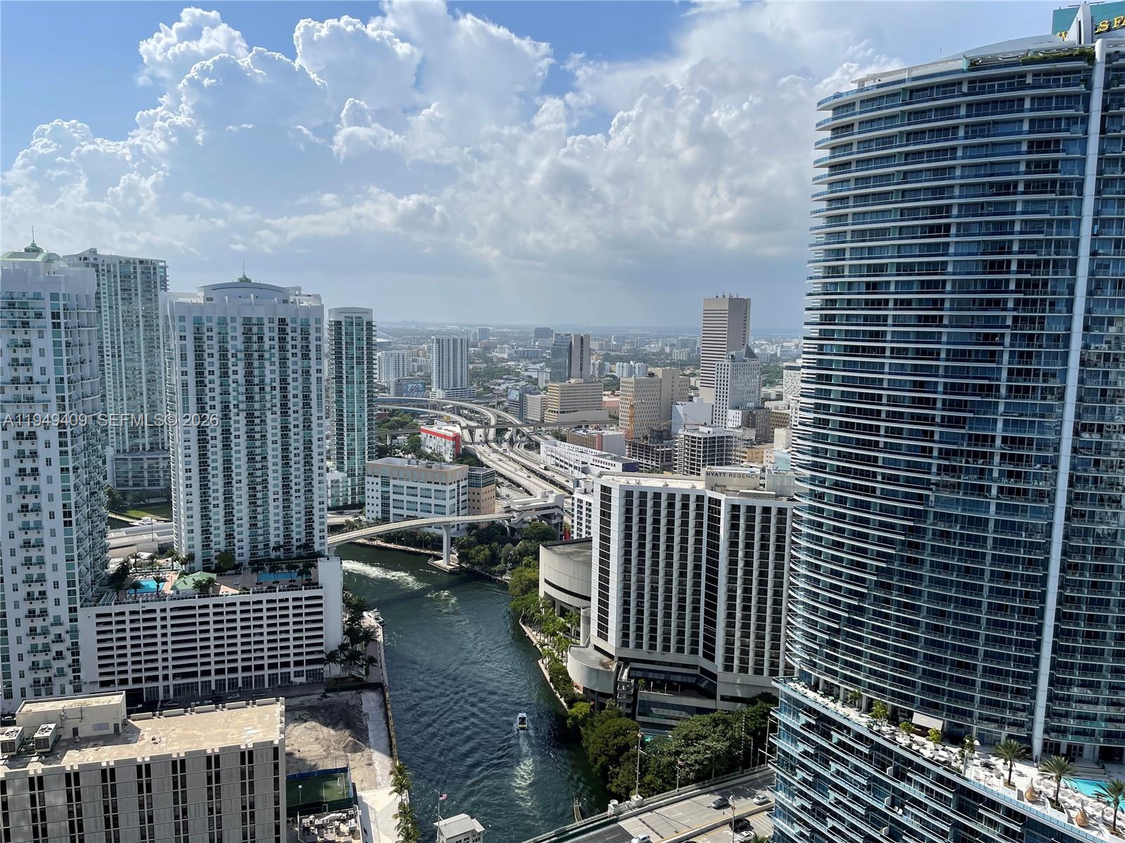 465 Brickell Ave # 4006