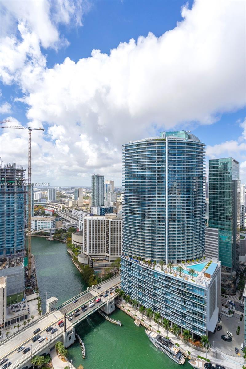 465 Brickell Ave # 4006