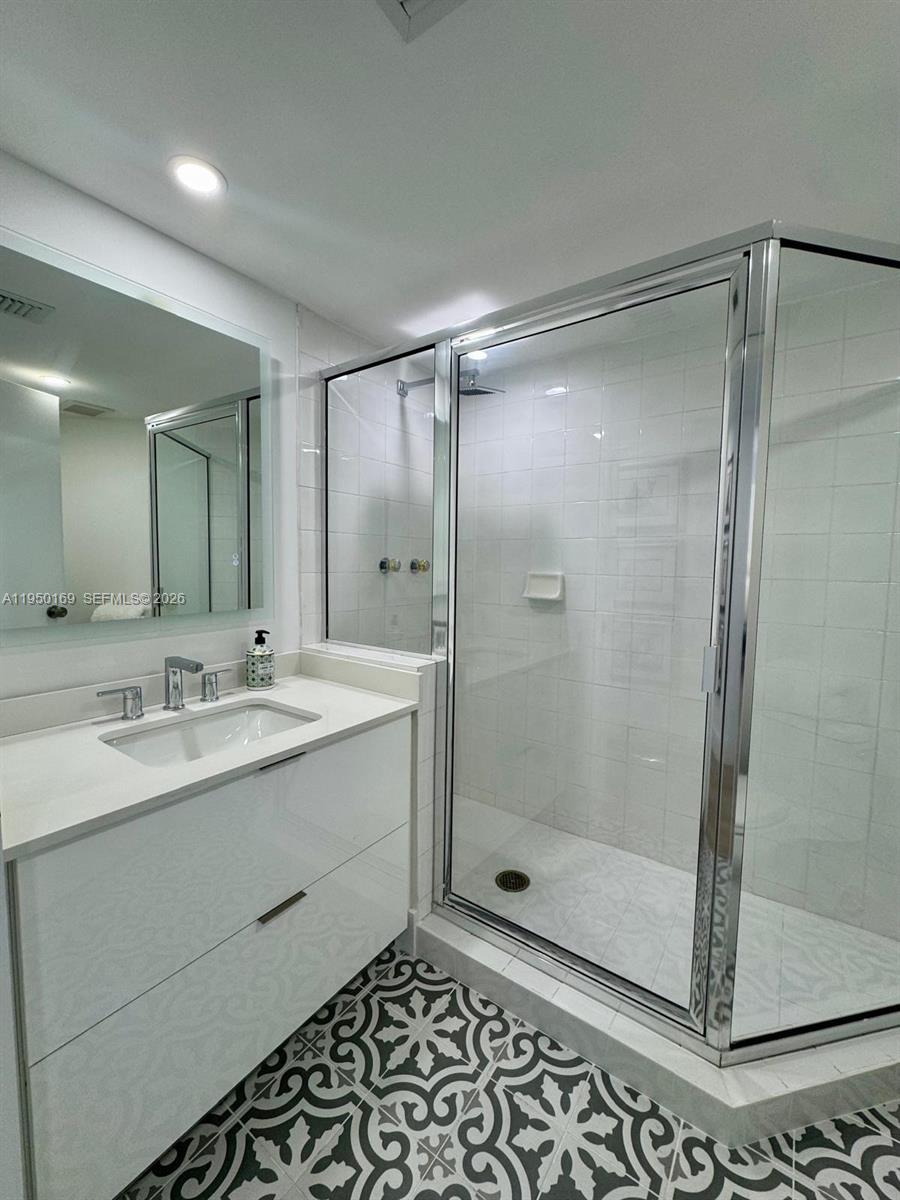 6301 Collins Ave # 3101