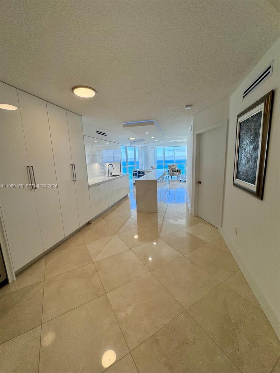 6301 Collins Ave # 3101