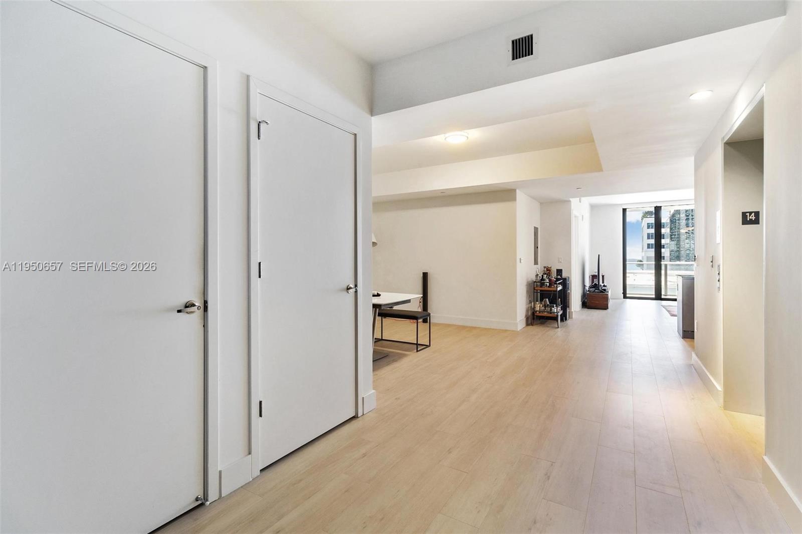 1010 Brickell Ave # 1404