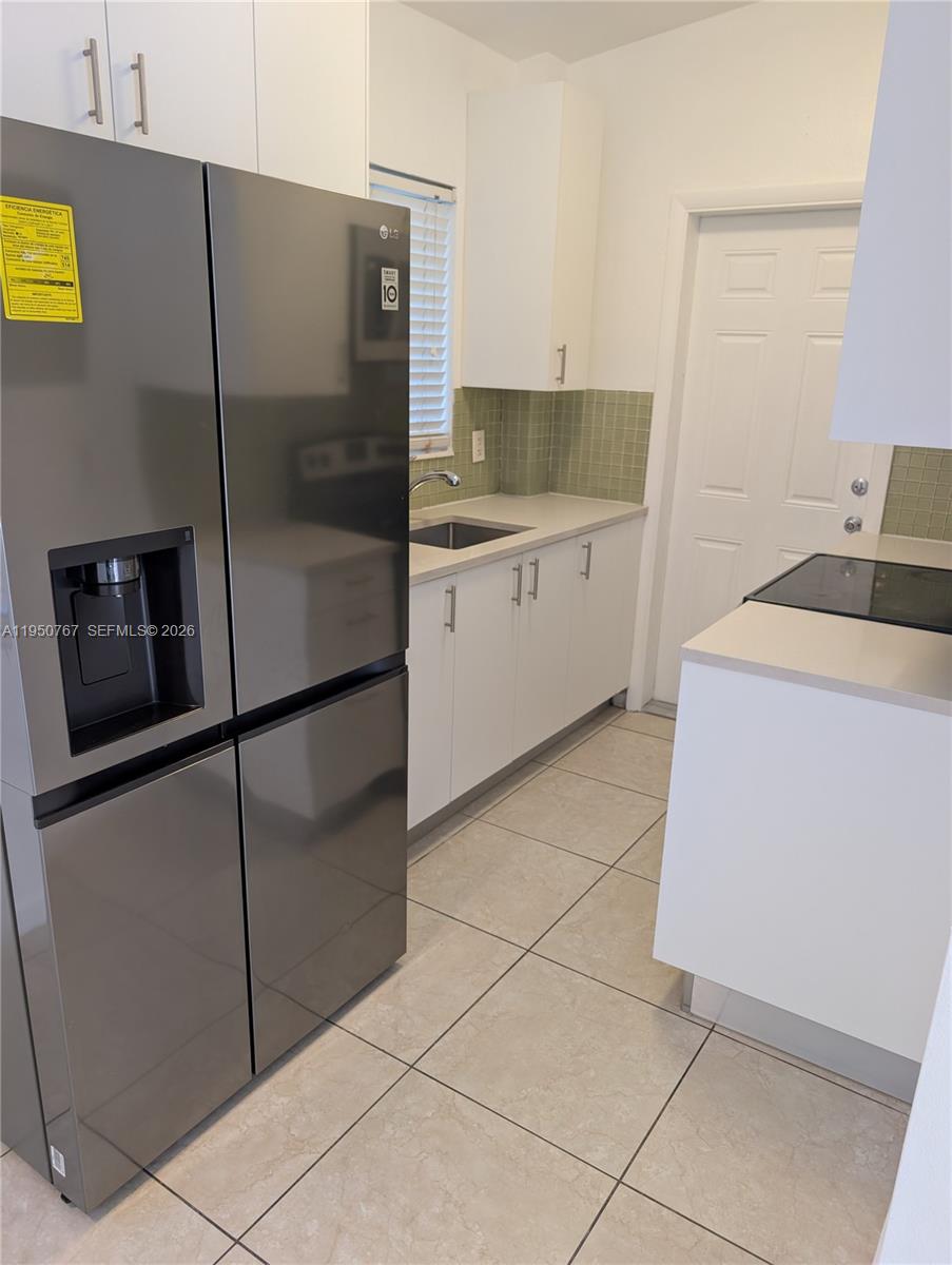 1585 NE 125th St # 8