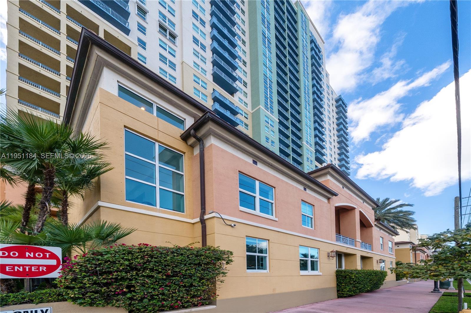 90 Alton Rd # 1 Unit: TH-1