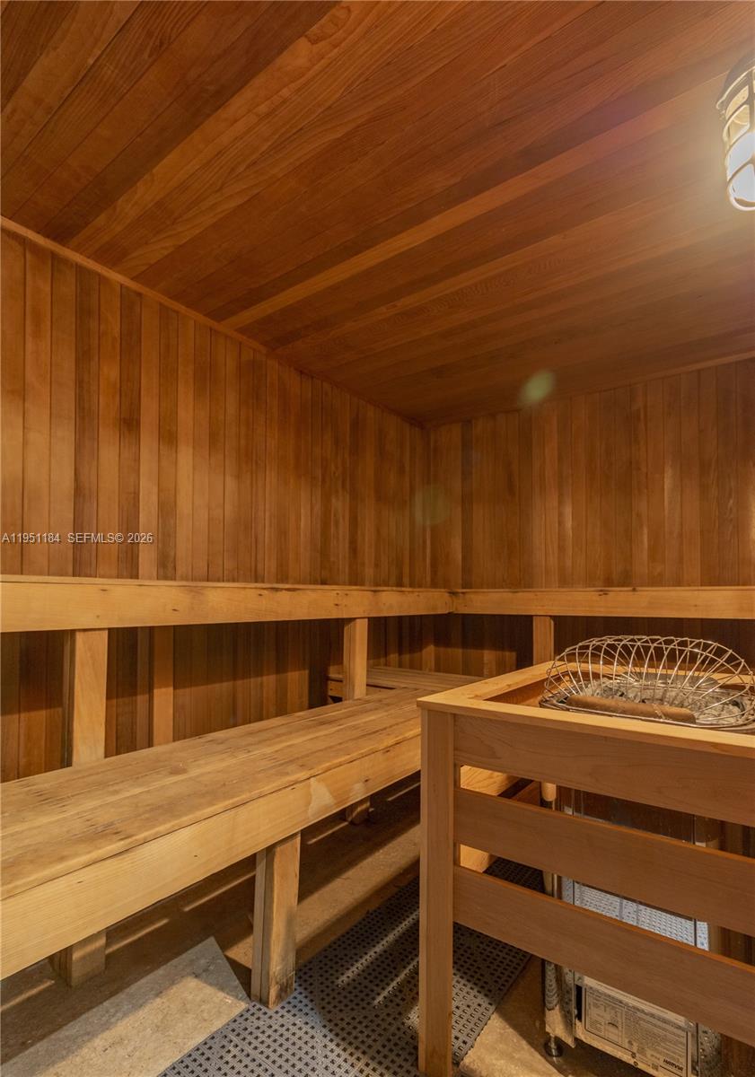 90 Alton Rd # 1 Unit: TH-1