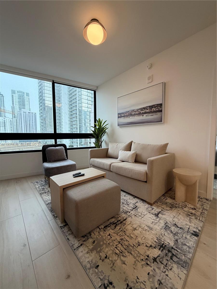225 N Miami Ave Unit: 1107