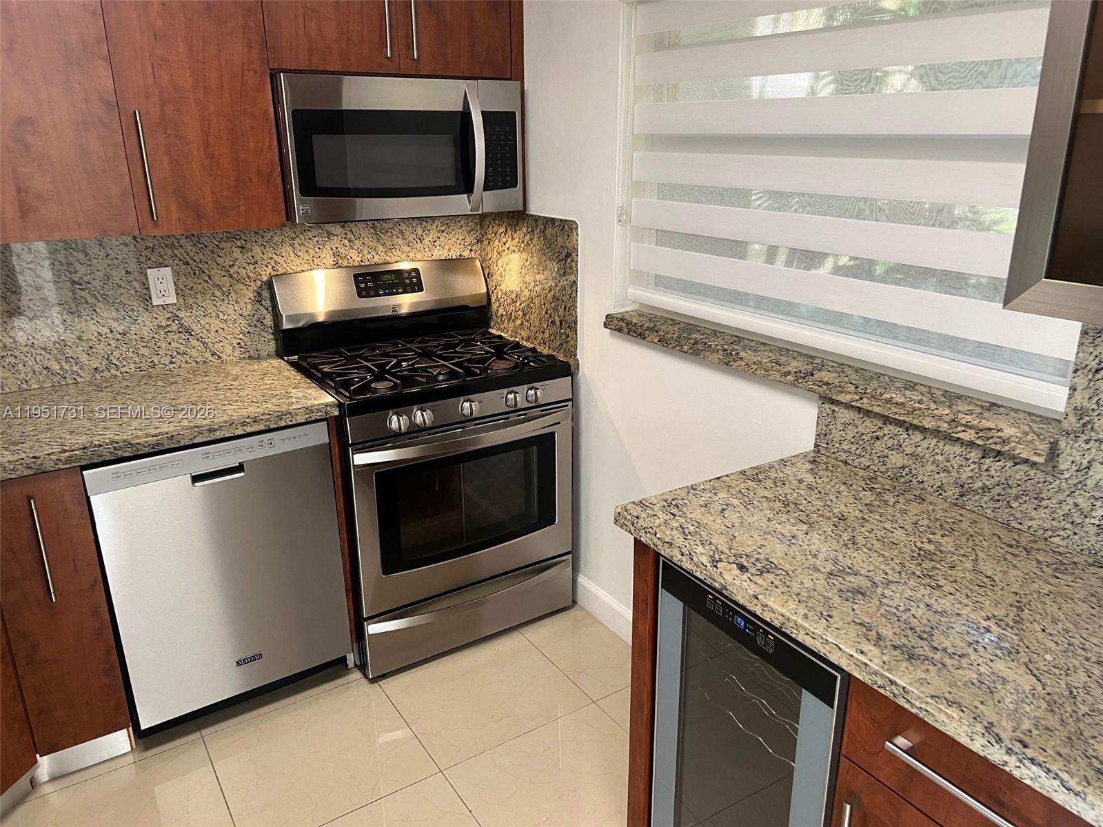 13100 SW 92nd Ave # 203 Unit: A-203