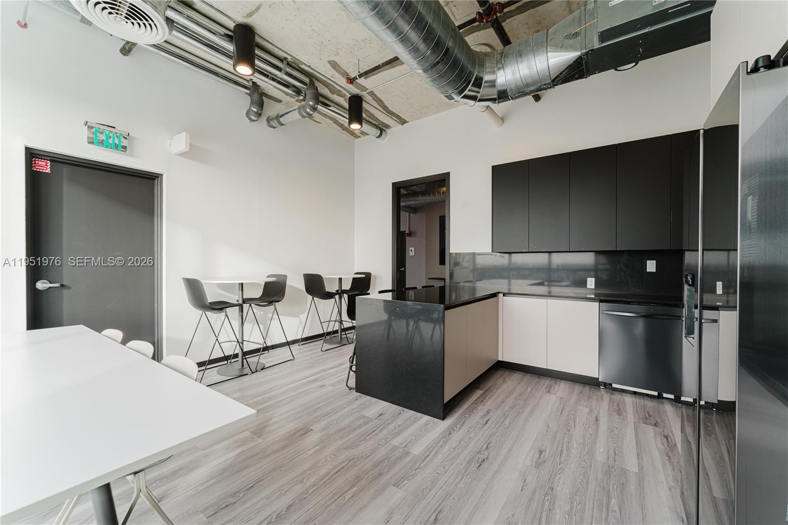 420 SW 7th St # 1113