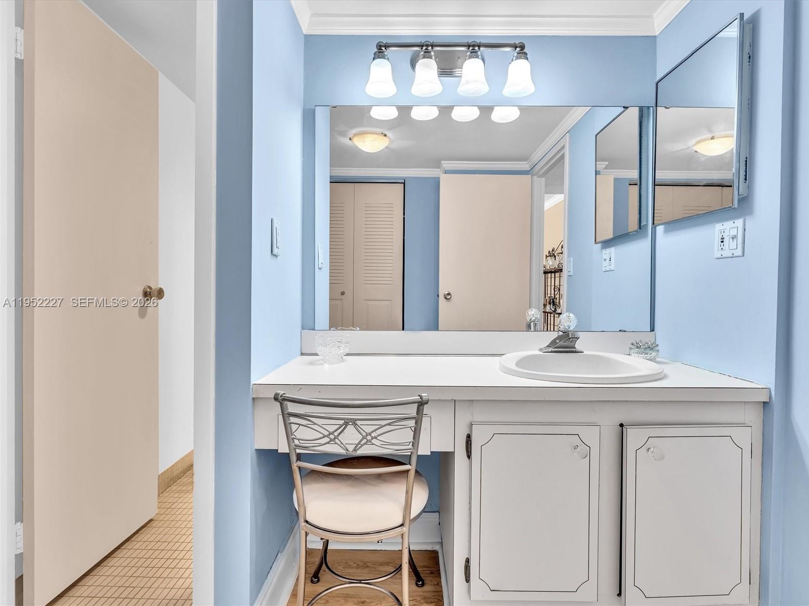 3675 N Country Club Dr # 409