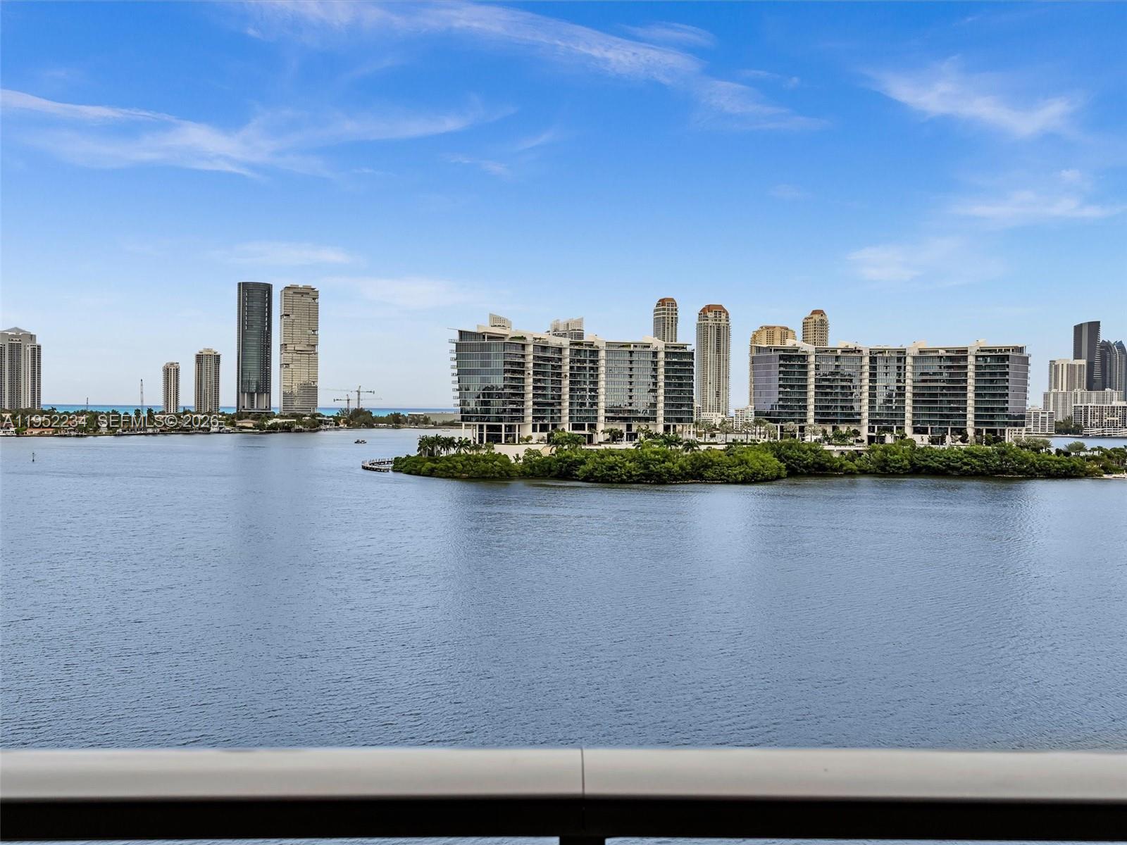 3300 NE 188th St # 718