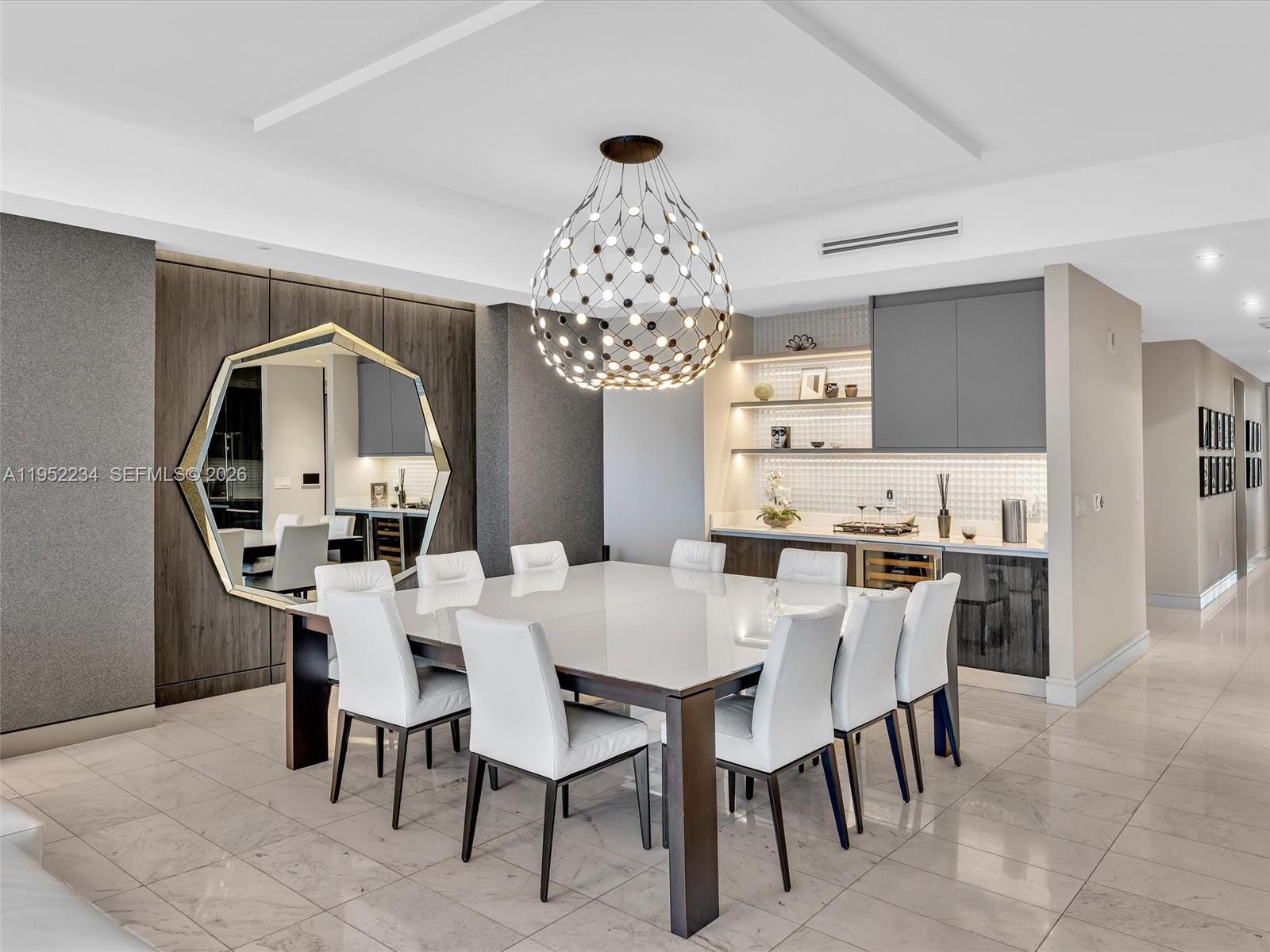 3300 NE 188th St # 718