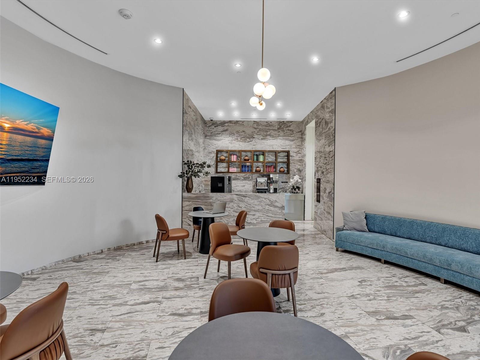 3300 NE 188th St # 718