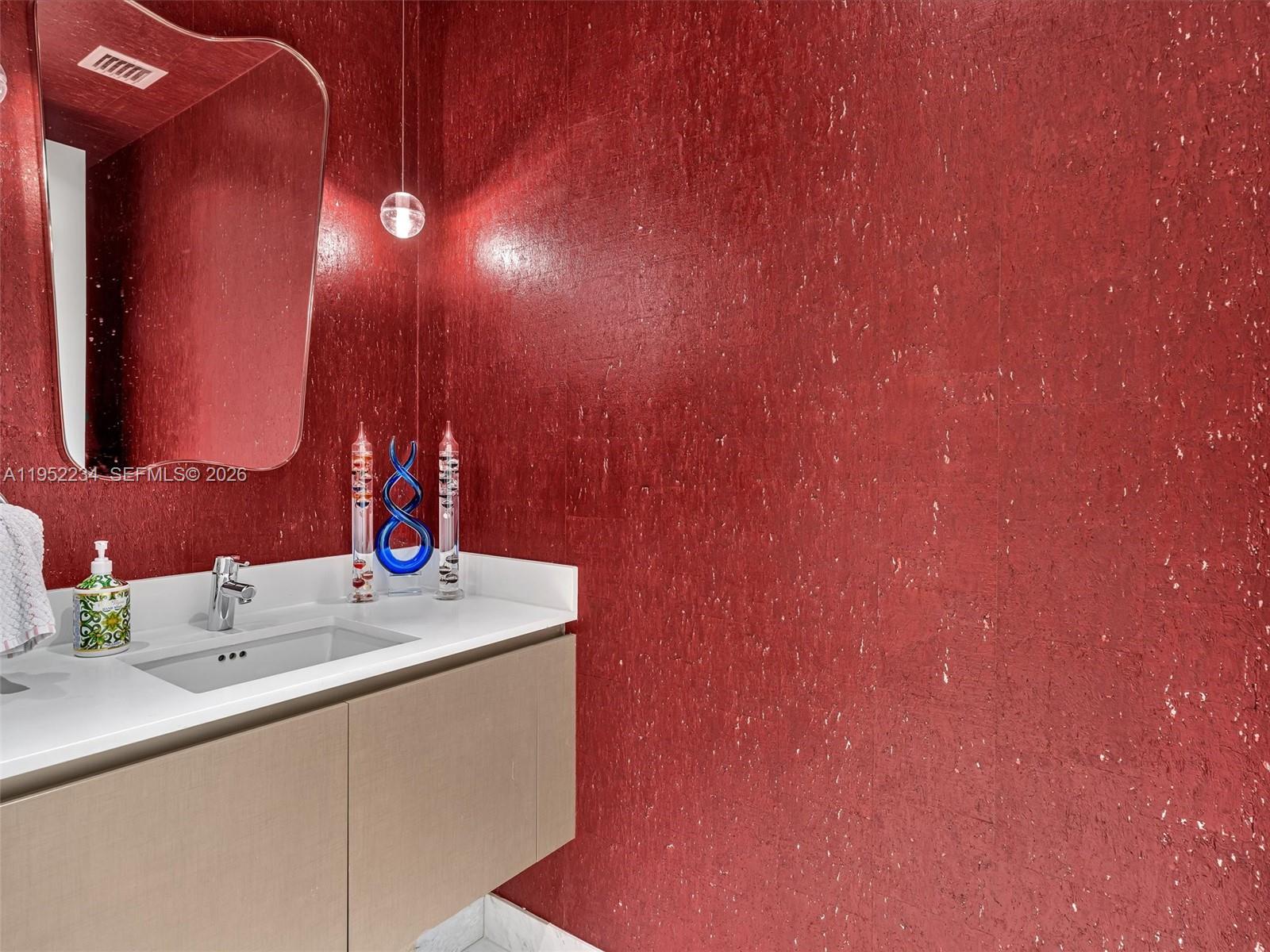 3300 NE 188th St # 718