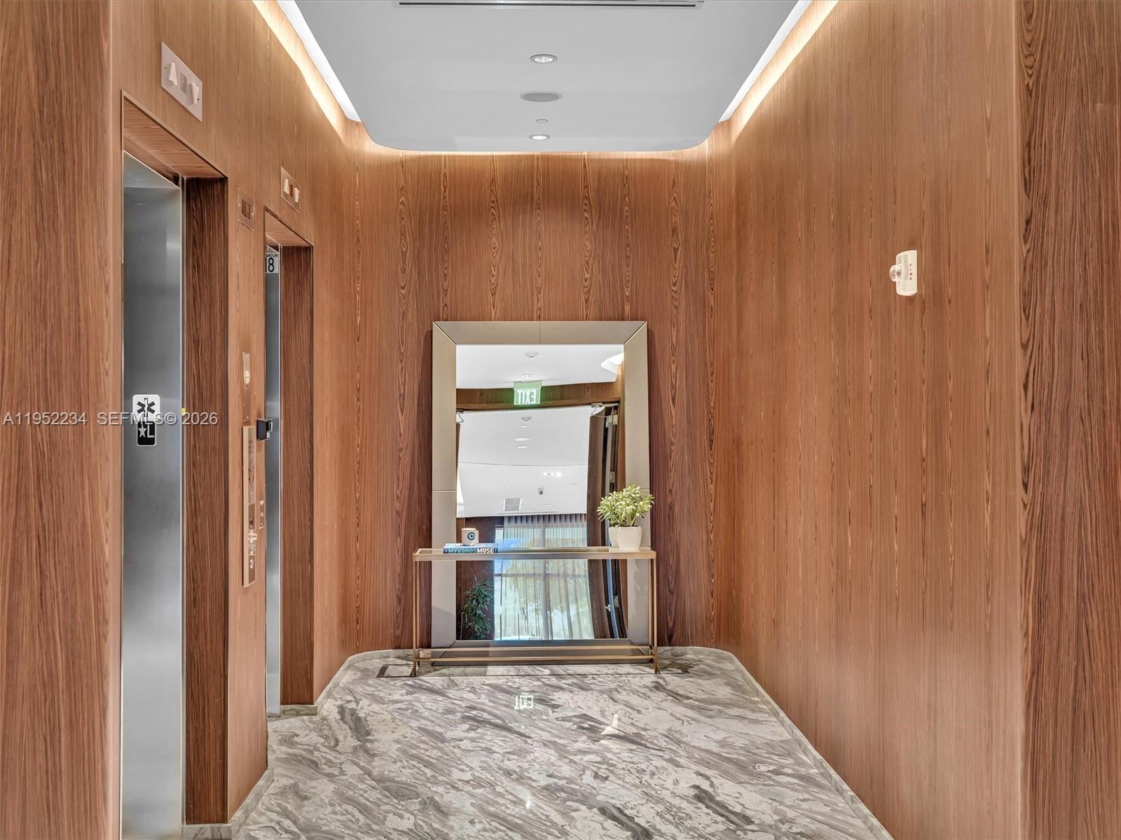 3300 NE 188th St # 718