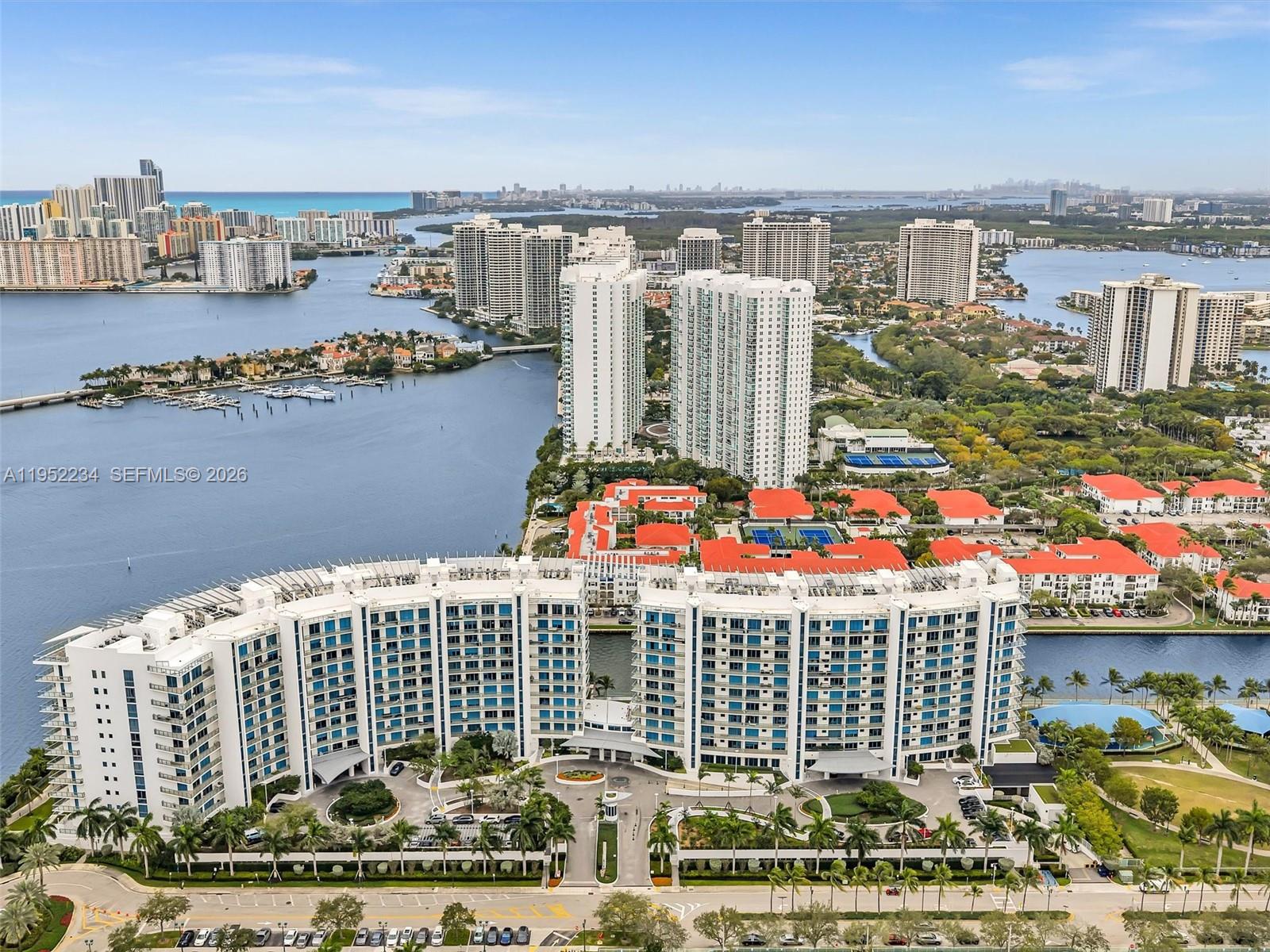 3300 NE 188th St # 718