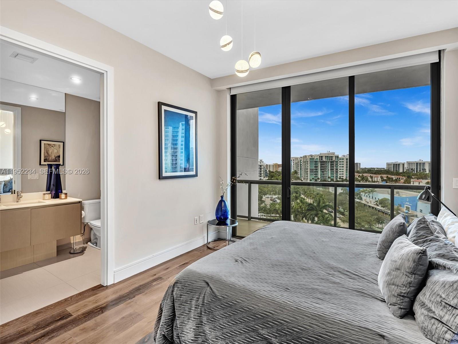 3300 NE 188th St # 718