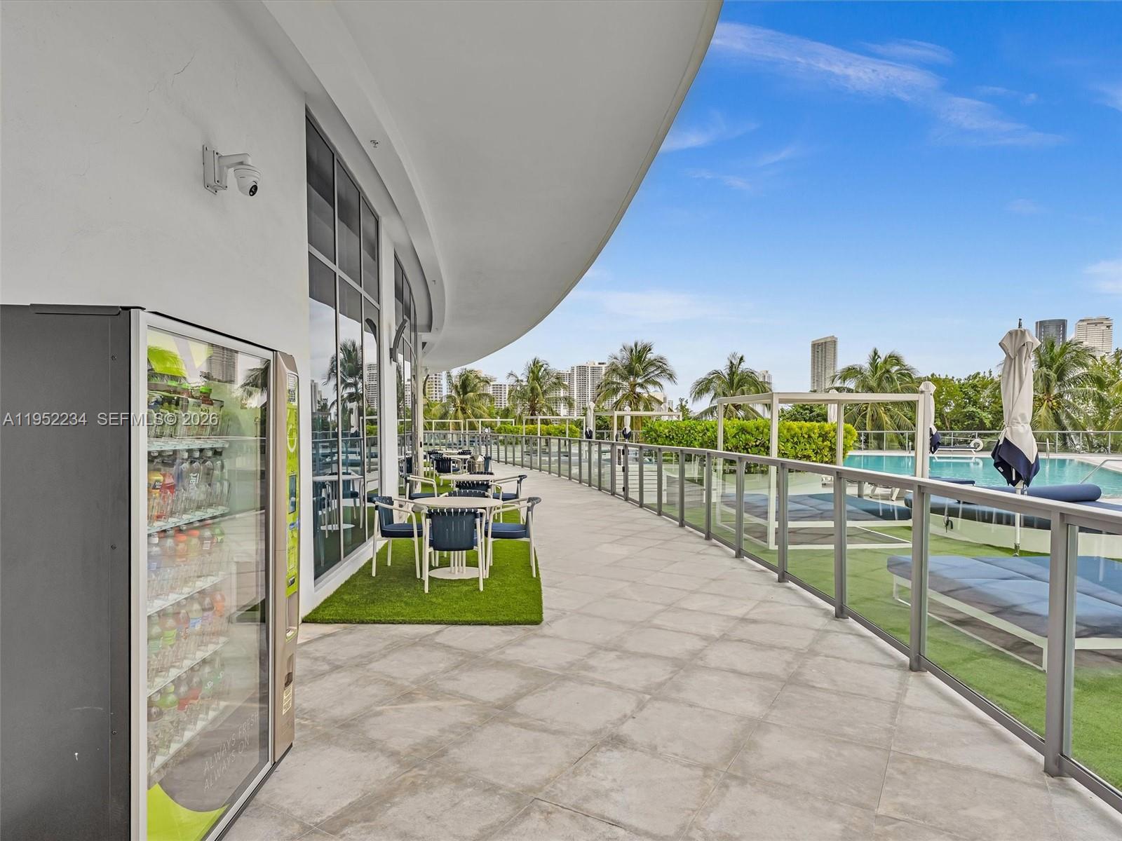 3300 NE 188th St # 718