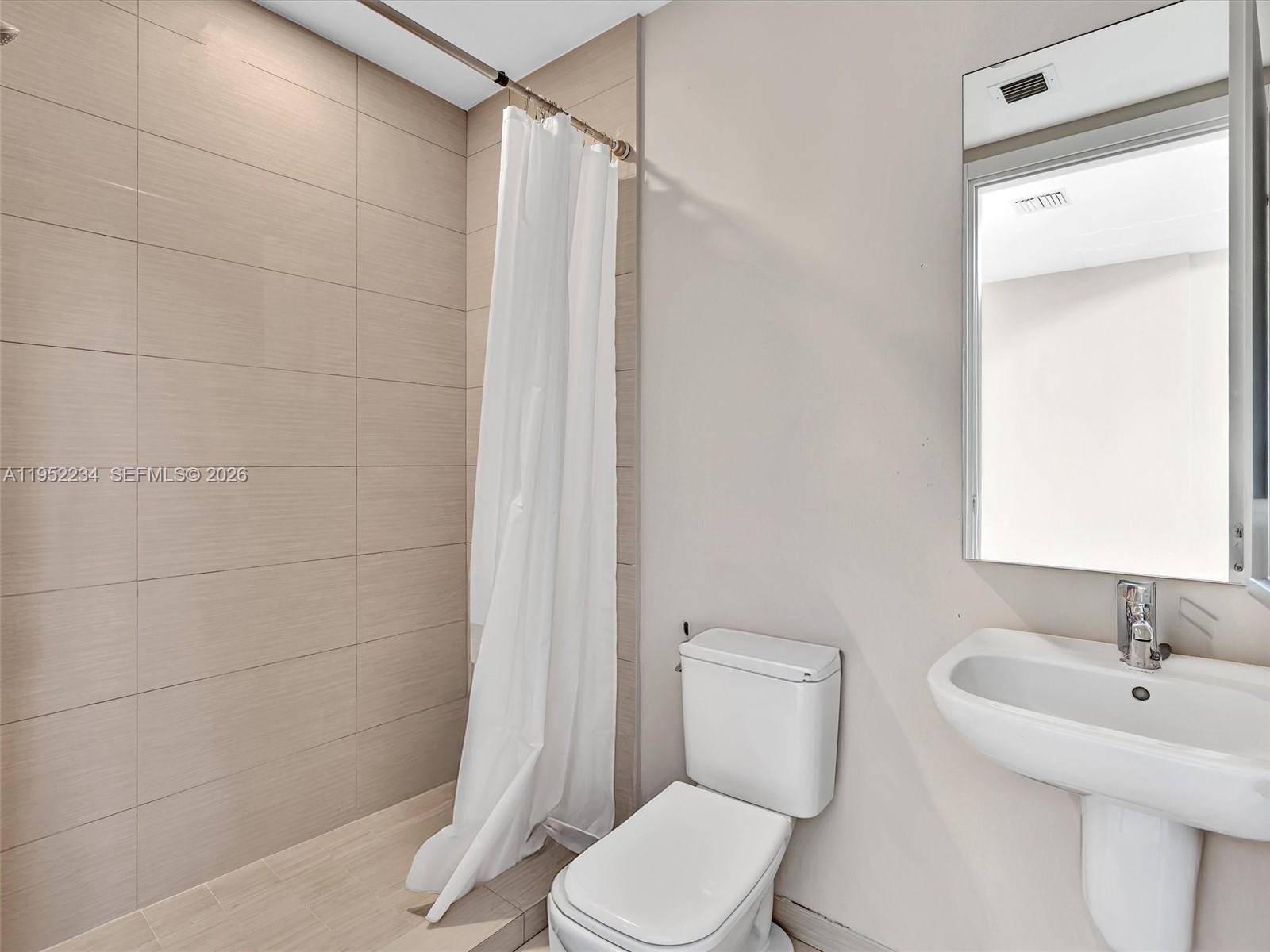 3300 NE 188th St # 718