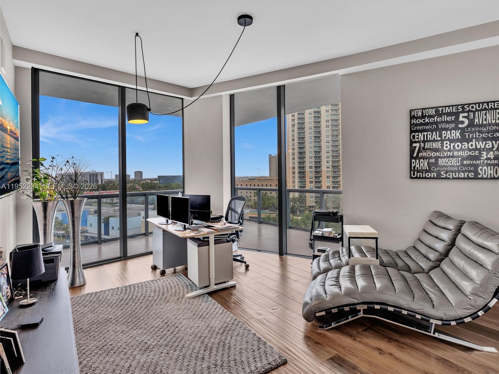 3300 NE 188th St # 718