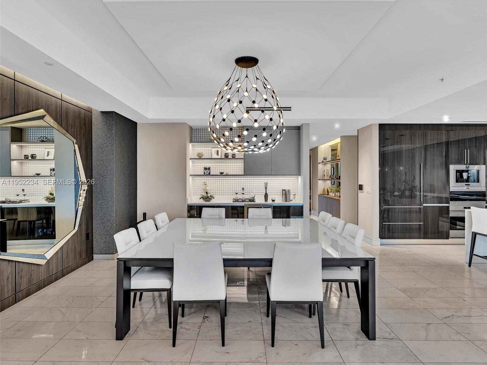 3300 NE 188th St # 718