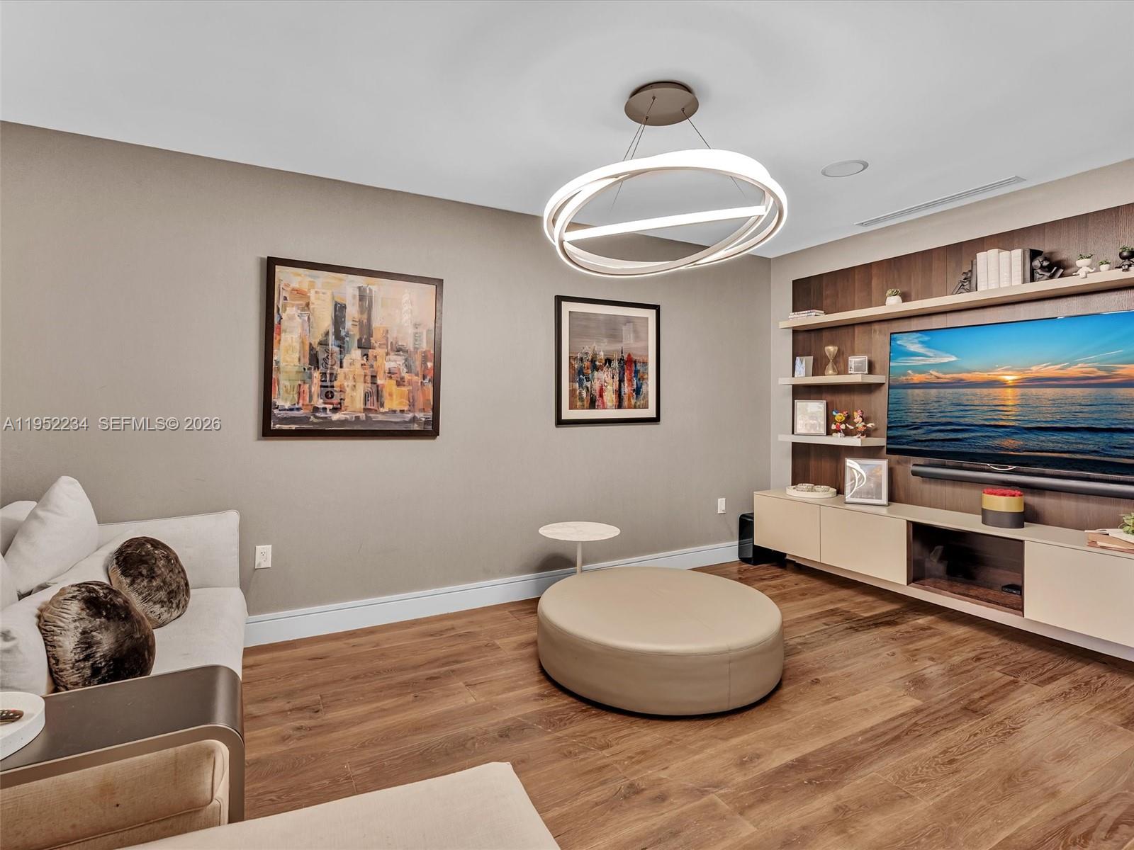 3300 NE 188th St # 718