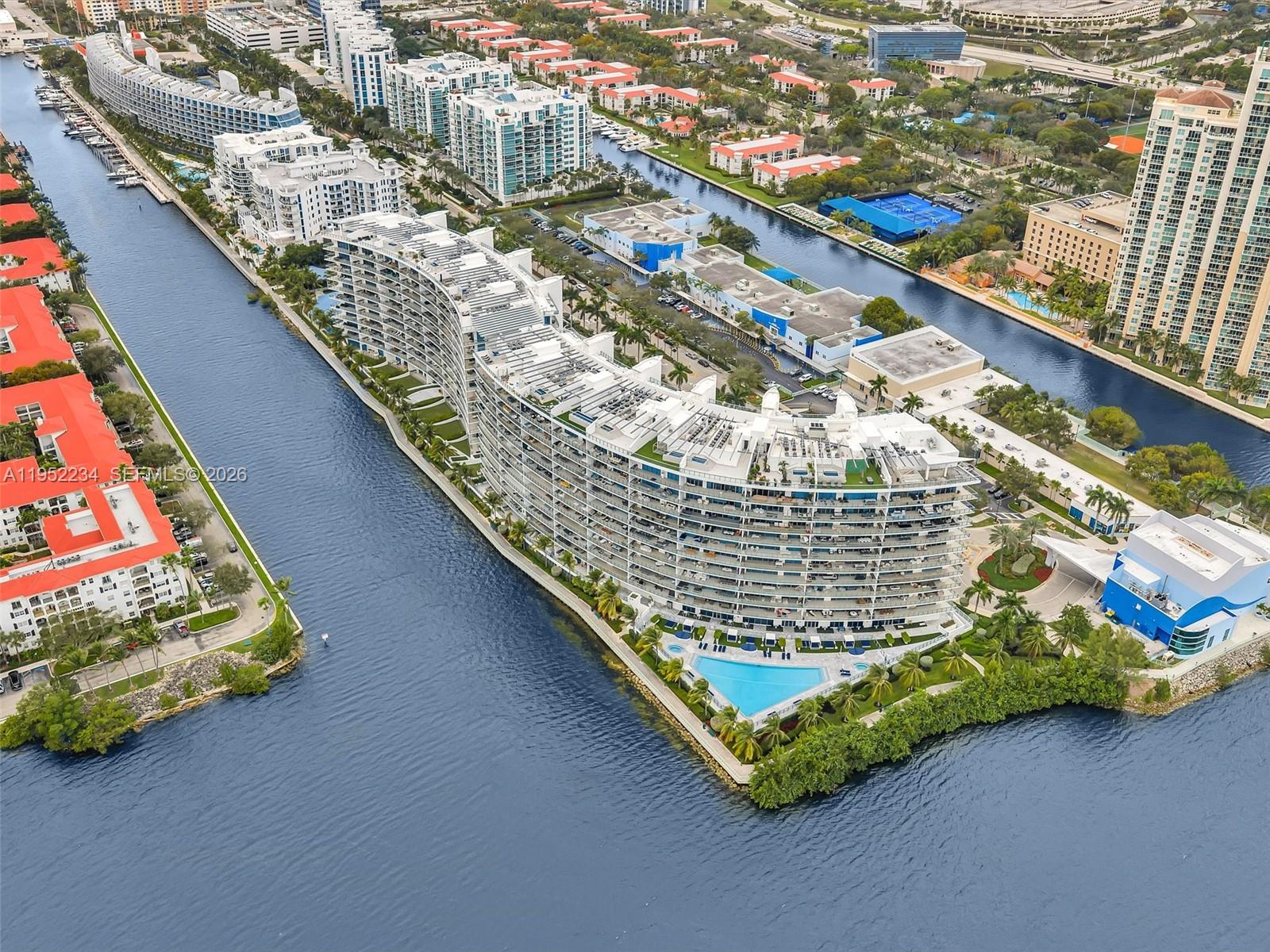 3300 NE 188th St # 718