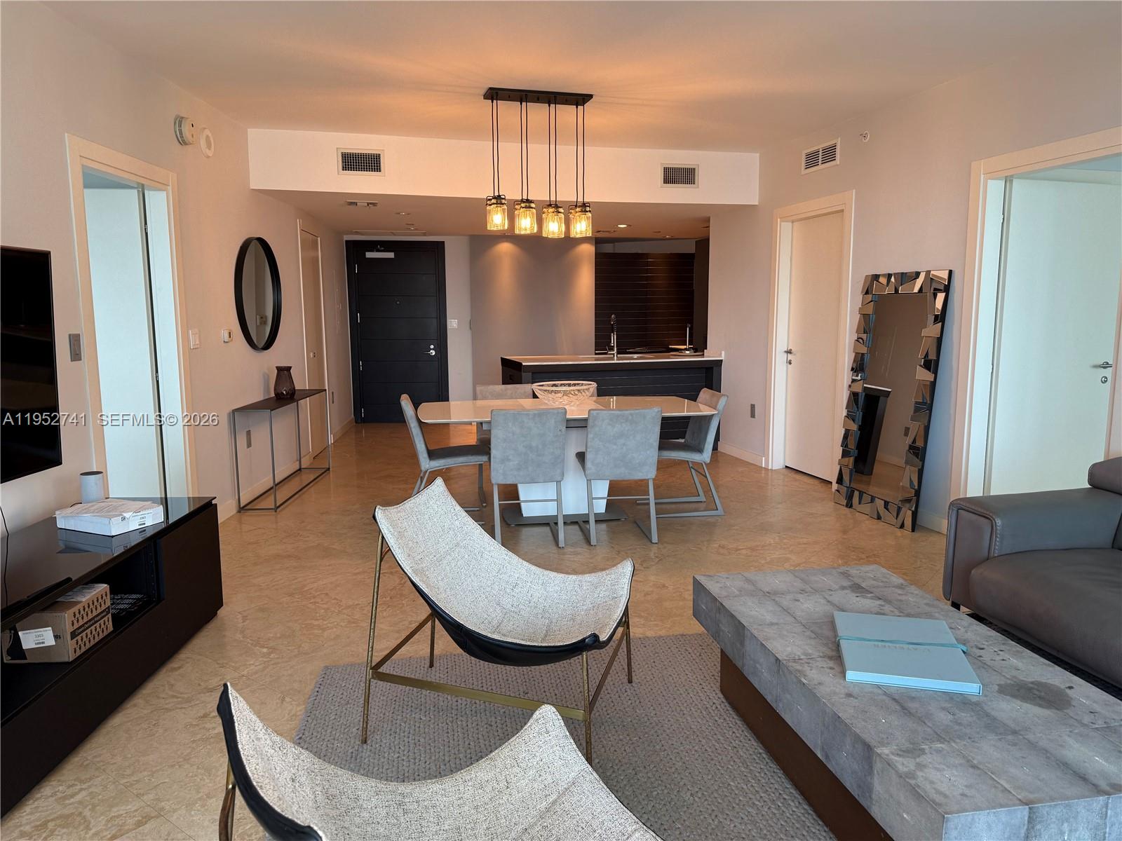 200 Biscayne Boulevard Way # 3303