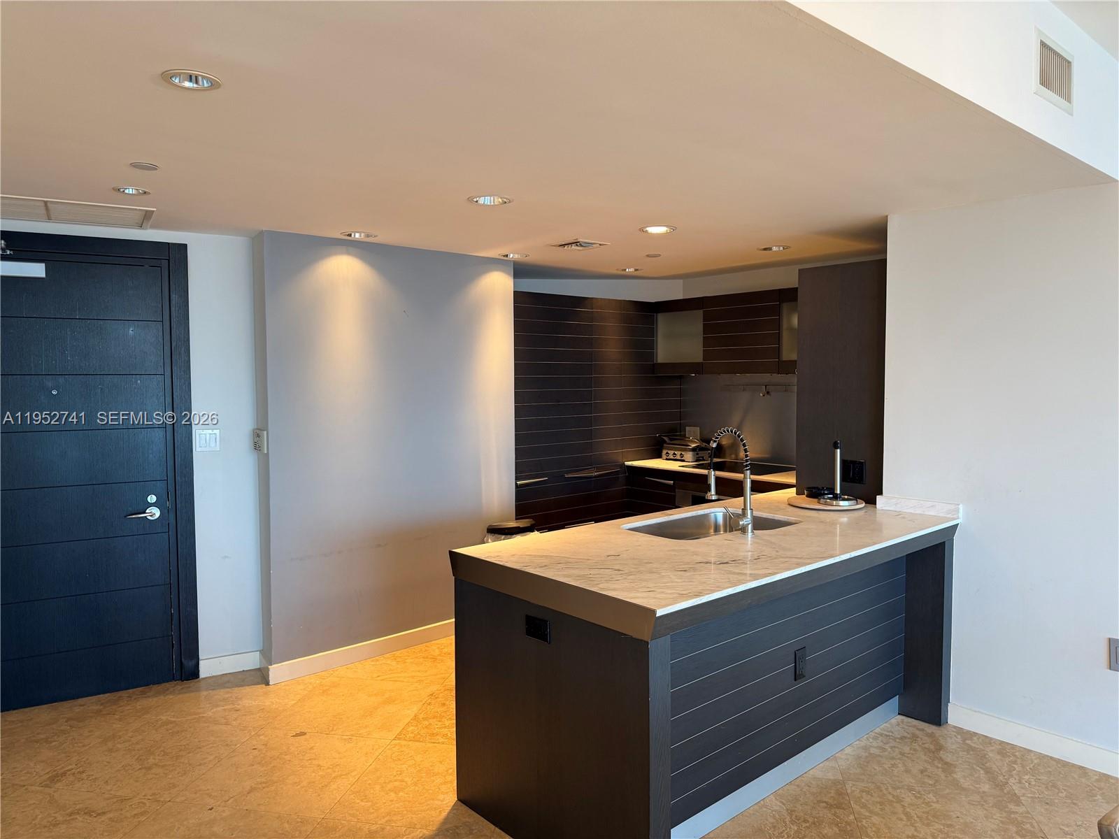 200 Biscayne Boulevard Way # 3303