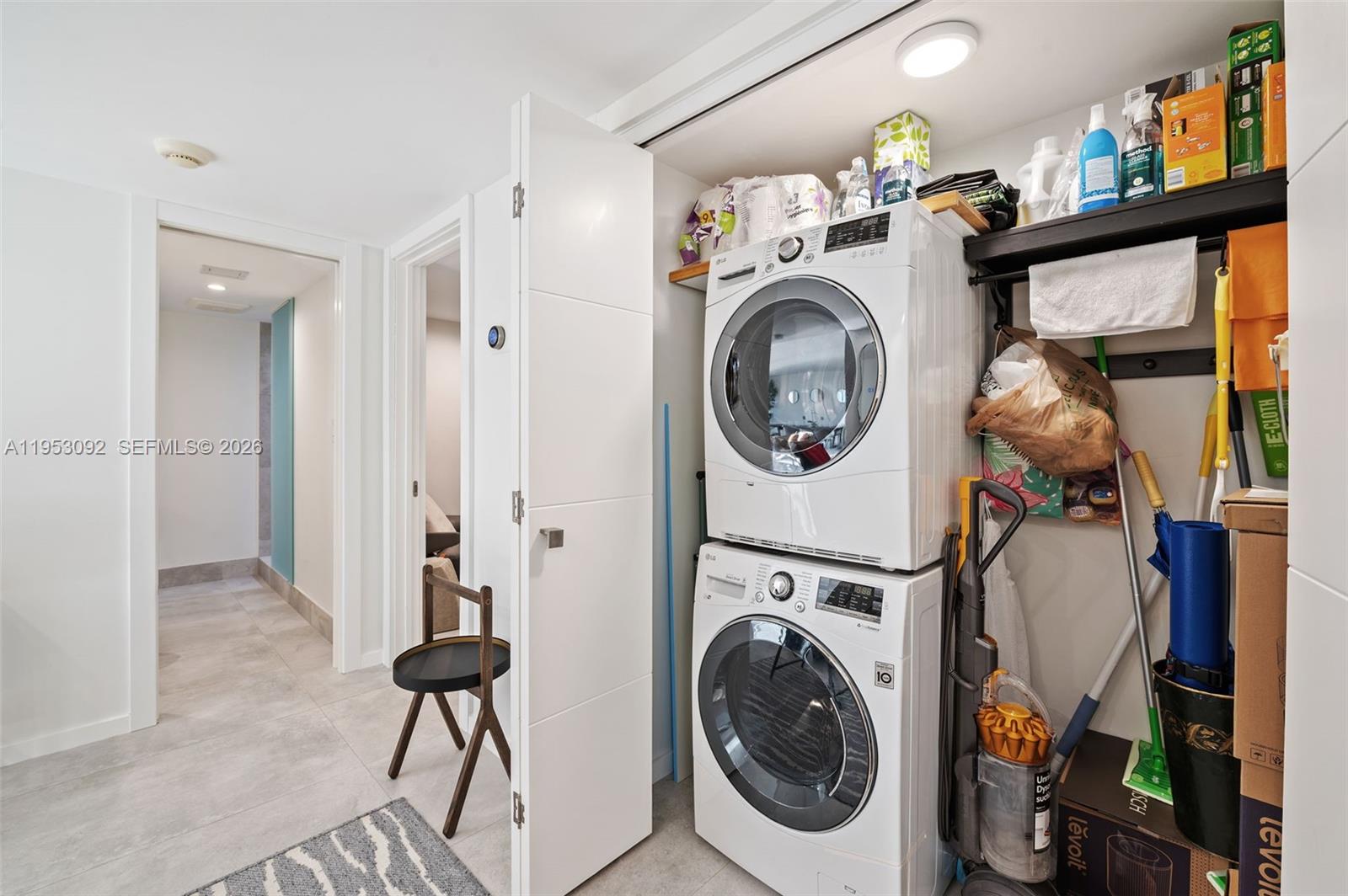 1 Grove Isle Dr # A1106